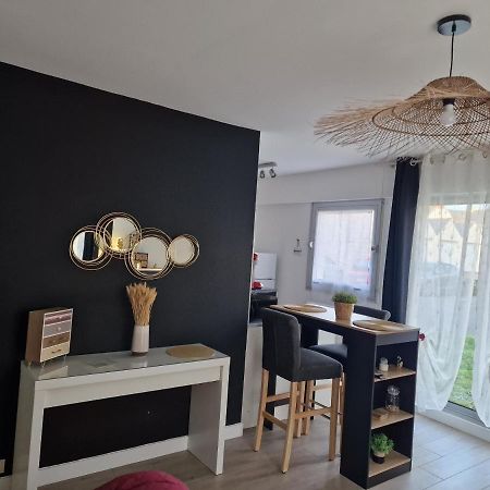 Studio Guerande Bagian luar foto